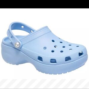 CROCS Women’s Classic Platform Clog Slip On Blue Calcite 6